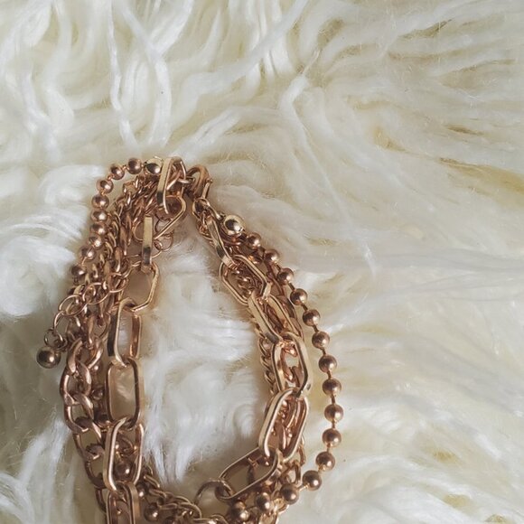 Multi Layered GoldToned Bracelet🌴 - Picture 4 of 4
